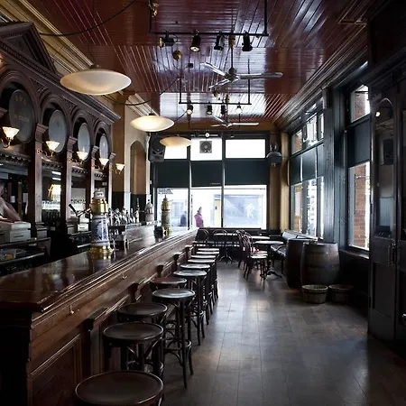 Kellys Hotel