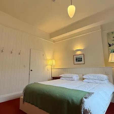 Kellys 3* Dublin